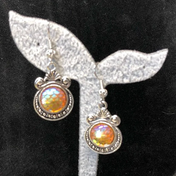 💜✨Tibetan silver earrings with mermaid scale “beads”stones? Very pretty… - Picture 4 of 7